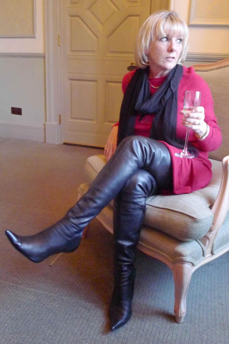 Lady Kinky In Red Boots